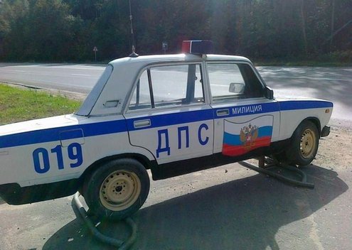 специальный автомобиль для пробок на базе старенького ВАЗа