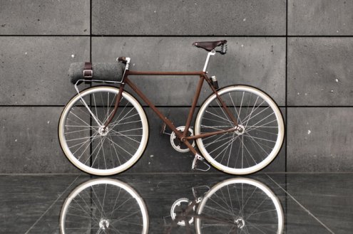 FeO2 - fixed gear-байк, полностью ручная работа.