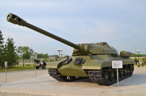 Один из лучших в России музеев бронетехники в Пышме.