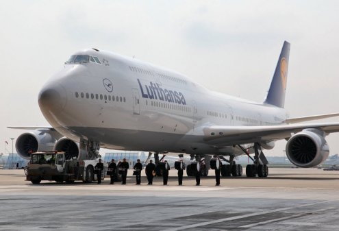 Презентация нового Боинг-747-800 авиакомпании Люфтганза.