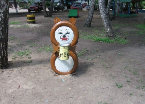Прикольные поделки во дворах нашей страны