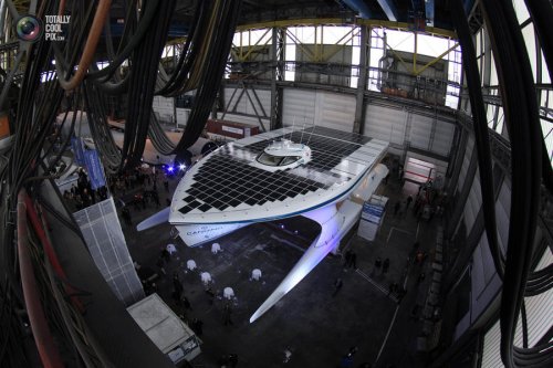 PlanetSolar – катамаран на солнечных батареях.