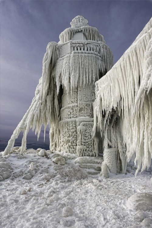 Замерзшие маяки