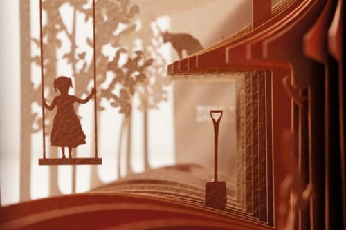 Бумажные скульптуры - резные книги