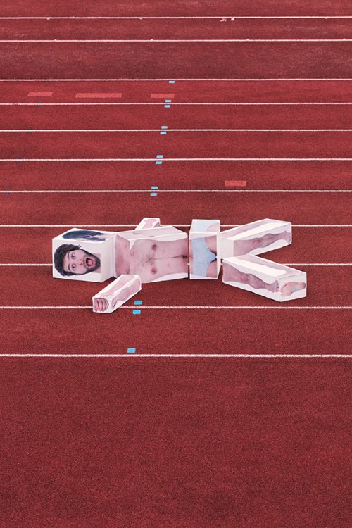 Сюрреалистичная фотосерия "Blocks"