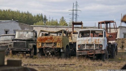 Кладбище военной техники